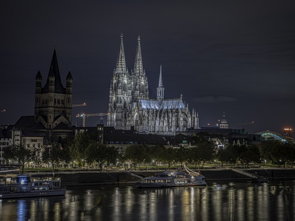 Taxi from Cologne-Bonn Airport to Maastricht